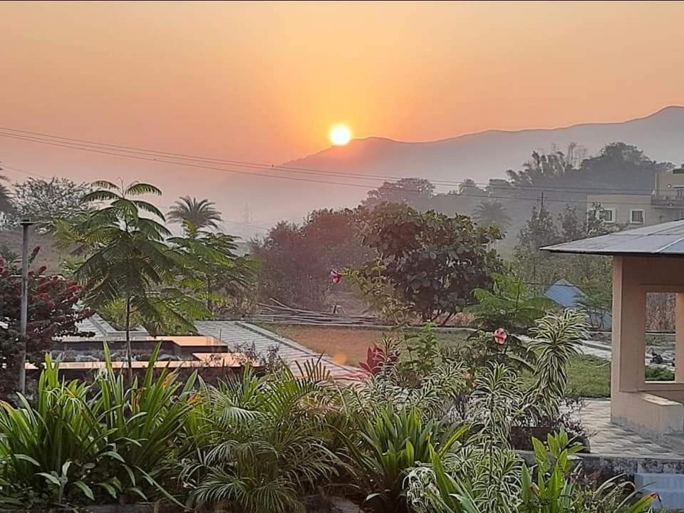 Royal Meadows - Igatpuri Bungalow C Dış mekan fotoğraf